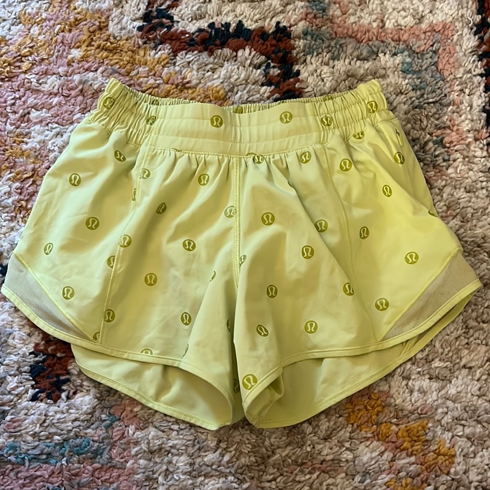 Lululemon Hotty Hot short with logo